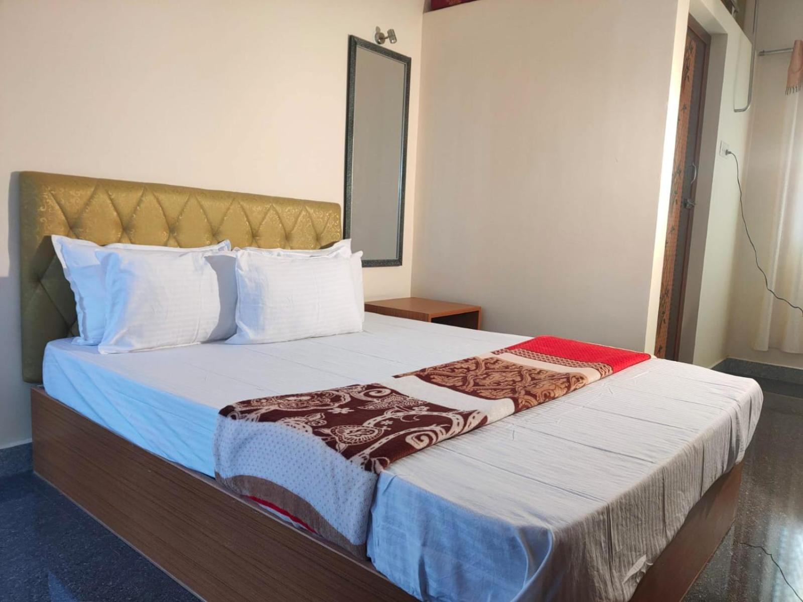 Grand S3 Hotel Puducherry Buitenkant foto