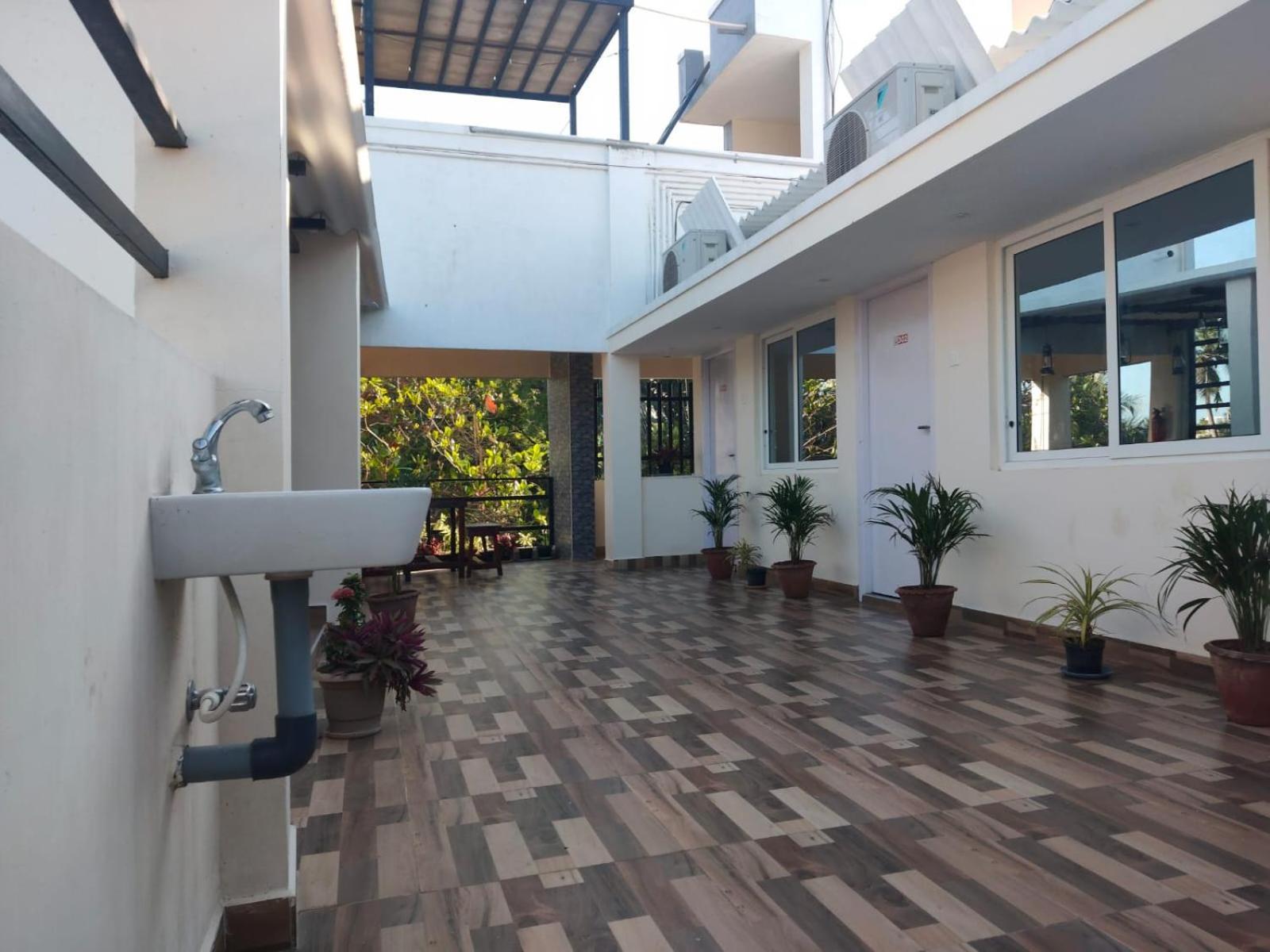 Grand S3 Hotel Puducherry Buitenkant foto
